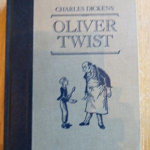 Charles Dickens book/ Oliver Twist